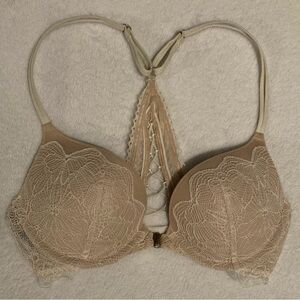 Victoria’s Secret Very Sexy Lace Push-up Bra Size 32B